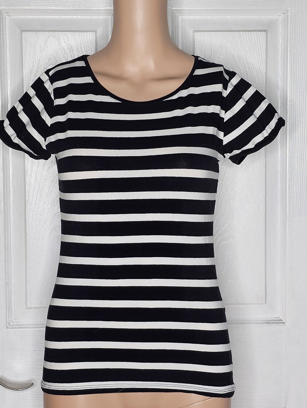 Zara Black & White Striped Scoop Neck Women's Tee